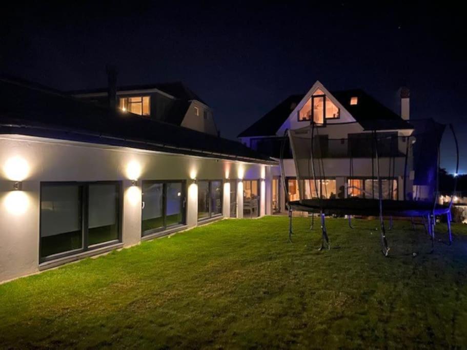 The Boathouse. The Gateway To The Jurassic Coast Villa Poole Exteriör bild